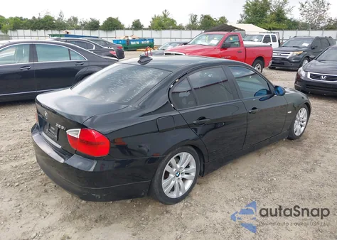 2006 BMW 325I z USA, uszkodzony, nr VIN WBAVB135X6PT11297